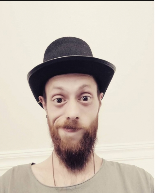 B�nyamin Ayy�ld�z