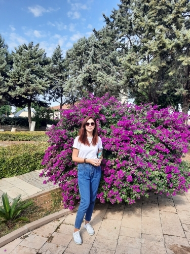 Demet Hzarcolu 