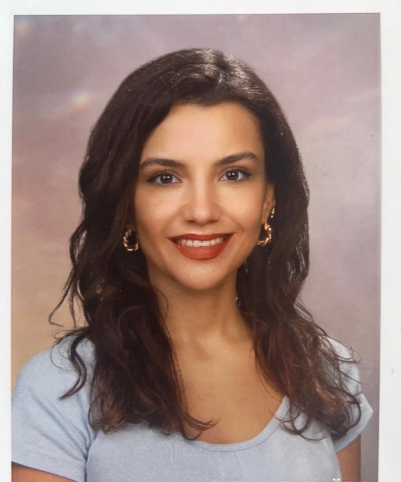 DAMLA ZDEMR